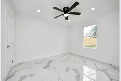 7626 Glen Manor Drive, Houston, TX 77028 - Photo 17