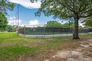 1043 Danforth Dr, Houston, TX 77062 - Photo 47