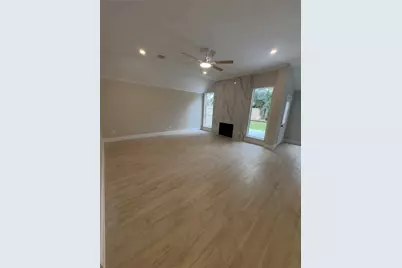 13810 Aspen Knoll Court, Houston, TX 77059 - Photo 9