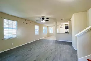 10126 Larch Creek Ct, Houston, TX 77044 - Photo 3