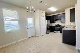 10126 Larch Creek Ct, Houston, TX 77044 - Photo 7