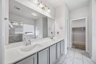 2402 Mount Dana Dr, Rosharon, TX 77583 - Photo 15