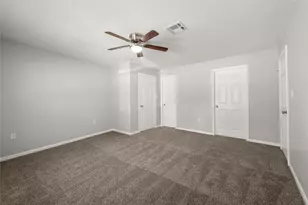 9210 Compton St, Houston, TX 77016 - Photo 25