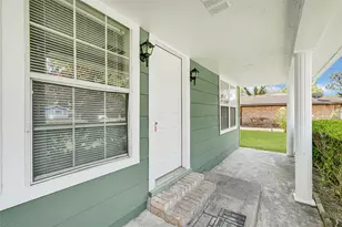 9210 Compton St, Houston, TX 77016 - Photo 5