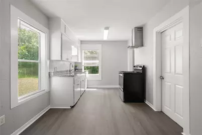 9210 Compton Street, Houston, TX 77016 - Photo 13