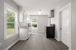 9210 Compton St, Houston, TX 77016 - Photo 13