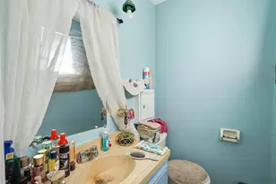 17014 Woodburn Dr, Houston, TX 77049 - Photo 11