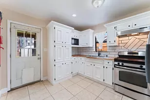 1923 Tabor St, Houston, TX 77009 - Photo 9