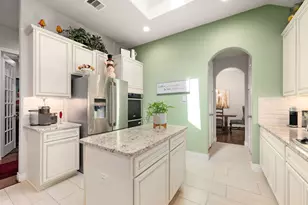 288 Dawn Brook Ln, Conroe, TX 77384 - Photo 9