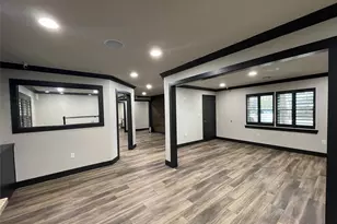 408 Wilson Rd, Conroe, TX 77301 - Photo 9