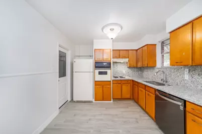 10830 Sela Lane, Houston, TX 77072 - Photo 11