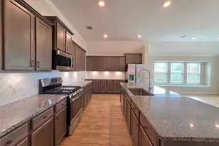 1902 Village Orchard Ln, Katy, TX 77423 - Photo 7