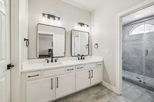 2947 Clinton Dr, Houston, TX 77020 - Photo 11