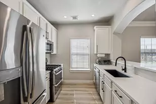 2947 Clinton Dr, Houston, TX 77020 - Photo 7