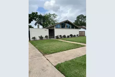 12314 Meadowhollow Drive, Meadows Place, TX 77477 - Photo 3