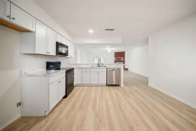 8606 Parkhill Forest Drive, Houston, TX 77088 - Photo 17