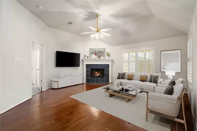 219 Spencer Landing E, La Porte, TX 77571 - Photo 9