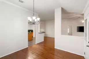 219 Spencer Landing E, La Porte, TX 77571 - Photo 13