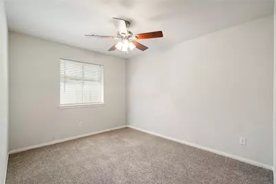 219 Spencer Landing E, La Porte, TX 77571 - Photo 27