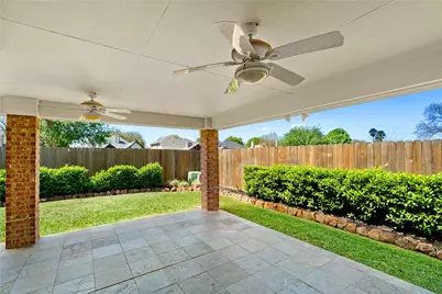 219 Spencer Landing E, La Porte, TX 77571 - Photo 29