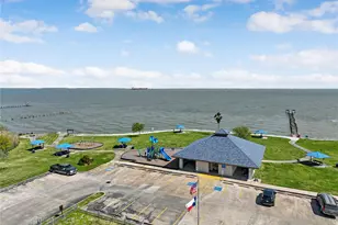 219 Spencer Landing E, La Porte, TX 77571 - Photo 35