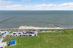 219 Spencer Landing E, La Porte, TX 77571 - Photo 39