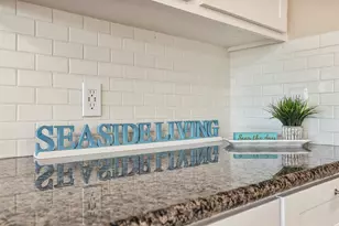 6102 Seawall Blvd, Galveston, TX 77551 - Photo 11