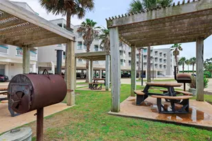 6102 Seawall Blvd, Galveston, TX 77551 - Photo 29