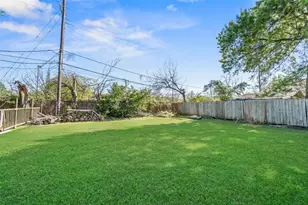 200 S Cherry Street S, Tomball, TX 77375 - Photo 5