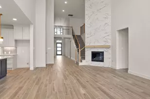 2031 Playa Valencia, Missouri City, TX 77459 - Photo 9