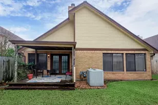 12715 Avenida Vaquero St, Houston, TX 77077 - Photo 3