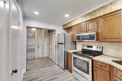 2501 Marilee Lane #4, Houston, TX 77057 - Photo 9