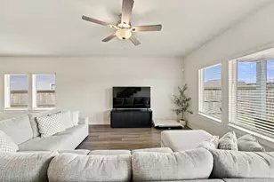 18618 Austin Ridge Dr, Crosby, TX 77532 - Photo 11