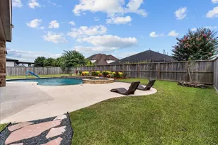 1817 Eagle Creek Dr, Friendswood, TX 77546 - Photo 47