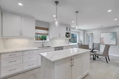 1618 Hillendahl Boulevard, Houston, TX 77055 - Photo 15
