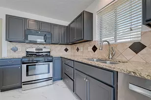 16015 Surrey Woods Dr, Friendswood, TX 77546 - Photo 25