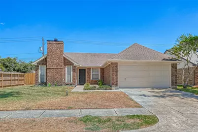 16015 Surrey Woods Drive, Friendswood, TX 77546 - Photo 5