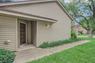 16606 Quiet Trail Dr, Humble, TX 77396 - Photo 5