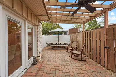 1953 Stoney Brook Drive #1953, Houston, TX 77063 - Photo 21