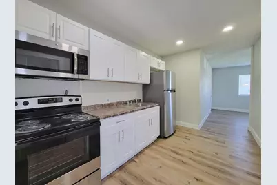 711 Avenue A #2, La Marque, TX 77568 - Photo 3