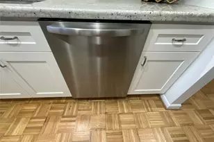 2100 Commonwealth St, Houston, TX 77006 - Photo 11