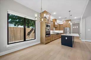 1941 Restridge Dr, Houston, TX 77055 - Photo 13