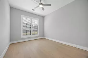 1941 Restridge Dr, Houston, TX 77055 - Photo 23