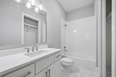 1941 Restridge Drive, Houston, TX 77055 - Photo 33