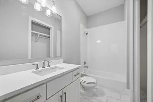 1941 Restridge Dr, Houston, TX 77055 - Photo 33