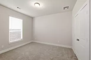 7942 Jade Crst Dr, Angleton, TX 77515 - Photo 25