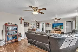608 Oak Ln, Cottonwood Shores, TX 78657 - Photo 5
