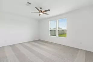 16310 Vivid Creek Ct, Conroe, TX 77302 - Photo 13