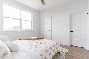 5705 Dolores St, Houston, TX 77057 - Photo 19