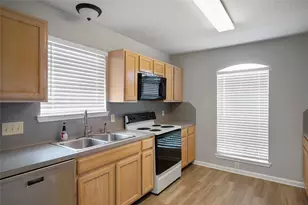 10807 Twin Circles Dr, Montgomery, TX 77356 - Photo 5